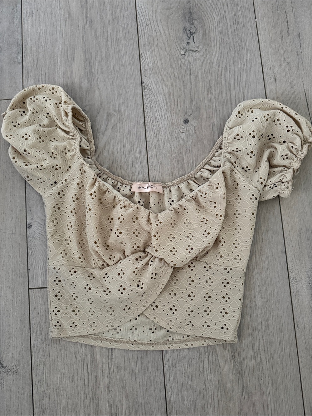 NWOT Beige Eyelet Twist Puff-Sleeve Crop Top